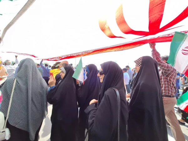 حضور اساتید، دانشجومعلمان،کارکنان و مراکز تابعه  دانشگاه فرهنگیان استان هرمزگان  در راهپیمایی یوم الله ۲۲ بهمن 2