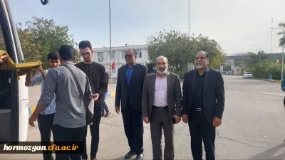  بدرقه دانشجومعلمان پردیس شهید بهشتی بندرعباس و مراکز تابعه میناب برای اعزام به اردوی راهیان نور
