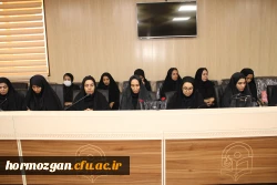 نشست صمیمانه مدیریت امور پردیس های دانشگاه فرهنگیان هرمزگان  با همکاران  در روزهای پایانی سال 1403  11