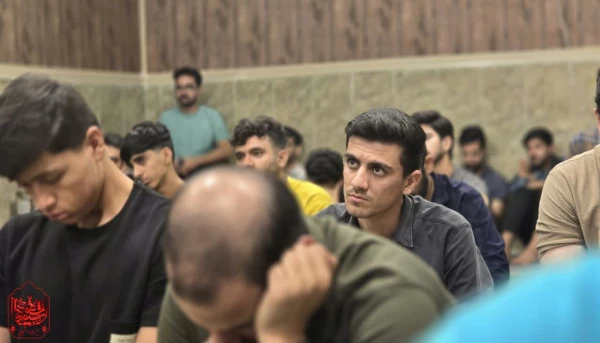 جشن میلاد آقا امام رضا«ع» در نماز خانه پردیس شهید بهشتی برگزار شد.  9