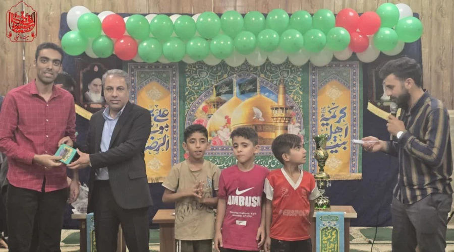 جشن میلاد آقا امام رضا«ع» در نماز خانه پردیس شهید بهشتی برگزار شد.  11