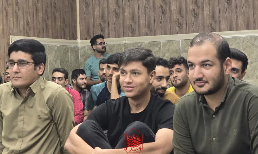 جشن میلاد آقا امام رضا«ع» در نماز خانه پردیس شهید بهشتی برگزار شد.  19