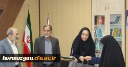 تجلیل از دانشجو معلم سرکار خانم فاطمه طالبی  3