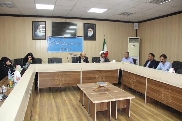      هشتمین جلسه شورای مدیریت و نظارت در دانشگاه فرهنگیان هرمزگان 6