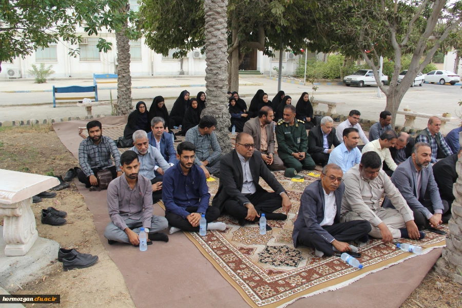 آیین کلنگ زنی احداث یادمان شهید گمنام به میزبانی دانشگاه فرهنگیان هرمزگان 21