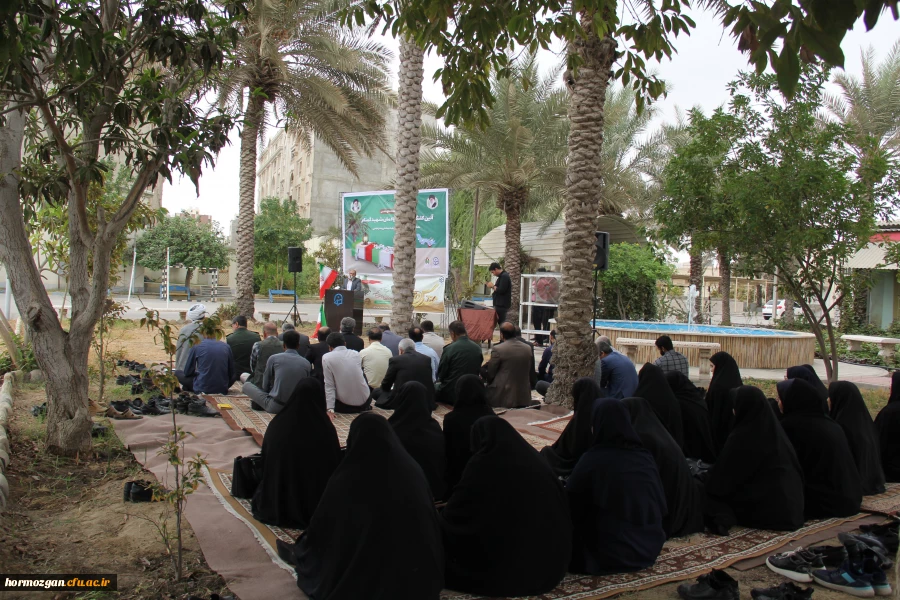آیین کلنگ زنی احداث یادمان شهید گمنام به میزبانی دانشگاه فرهنگیان هرمزگان 24