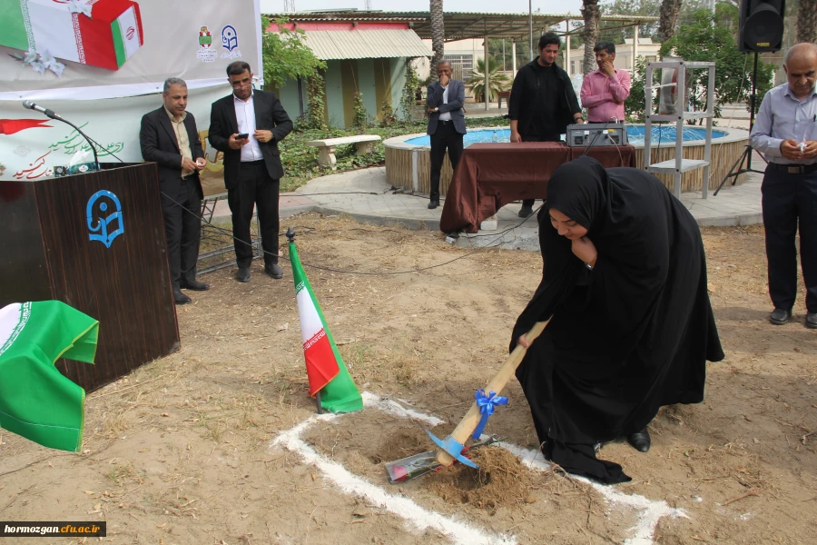 آیین کلنگ زنی احداث یادمان شهید گمنام به میزبانی دانشگاه فرهنگیان هرمزگان 61