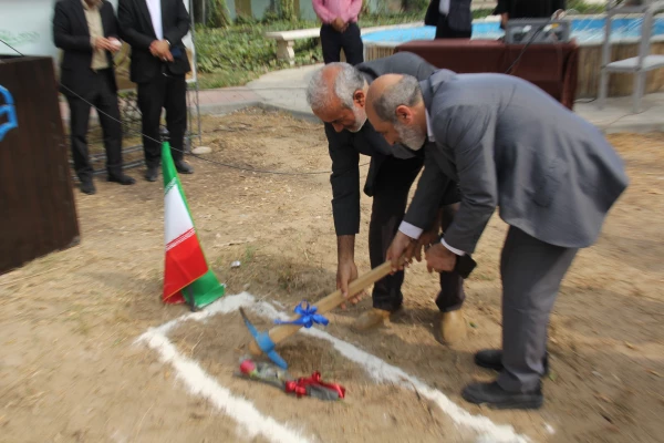 آیین کلنگ زنی احداث یادمان شهید گمنام به میزبانی دانشگاه فرهنگیان هرمزگان 35