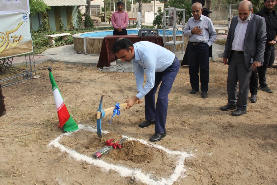 آیین کلنگ زنی احداث یادمان شهید گمنام به میزبانی دانشگاه فرهنگیان هرمزگان 52