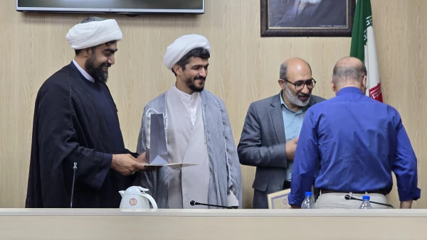 برگزاری نشست تبیینی وهم اندیشی با کانون بسیج اساتید دانشگاه فرهنگیان هرمزگان وهمکاری امور بانوان دانشگاه فرهنگیان 4