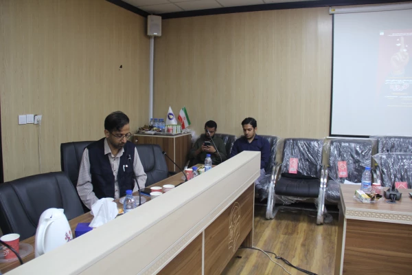 برگزاری نشست تبیینی وهم اندیشی با کانون بسیج اساتید دانشگاه فرهنگیان هرمزگان وهمکاری امور بانوان دانشگاه فرهنگیان 12