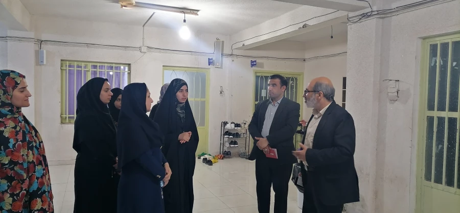  بازدید سرپرست دانشگاه فرهنگیان هرمزگان از خوابگاههای پردیس فاطمه الزهرا و زینب کبری و پیگیری مسایل و مشکلات آنها 4