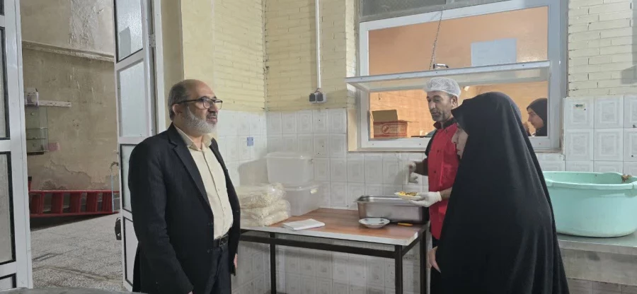  بازدید سرپرست دانشگاه فرهنگیان هرمزگان از خوابگاههای پردیس فاطمه الزهرا و زینب کبری و پیگیری مسایل و مشکلات آنها 9