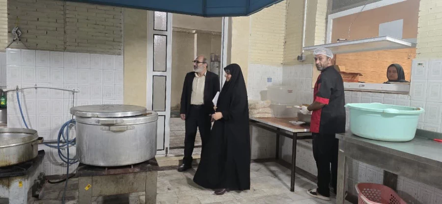  بازدید سرپرست دانشگاه فرهنگیان هرمزگان از خوابگاههای پردیس فاطمه الزهرا و زینب کبری و پیگیری مسایل و مشکلات آنها 10