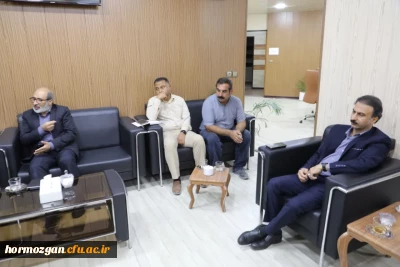   حضور مدیرکل حقوقی سازمان مرکزی دانشگاه فرهنگیان در هرمزگان؛ بازدید از پردیس ها و دیدار با مدیرکل آموزش و پرورش استان هرمزگان 