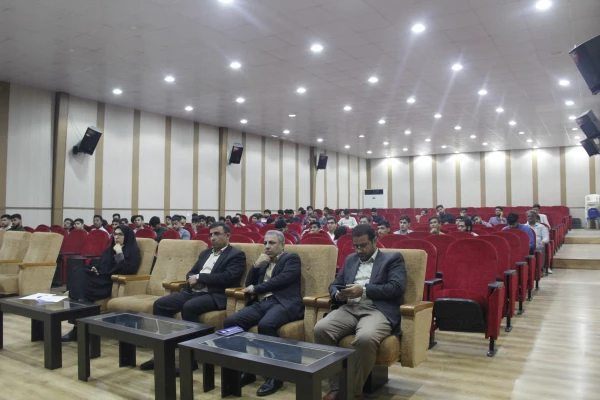 برگزاری جلسه توجهی و تبیینی ویژه دانشجویان ورودی ۱۴۰۴ در دانشگاه فرهنگیان هرمزگان 4