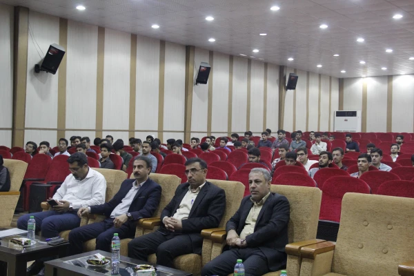 برگزاری جلسه توجهی و تبیینی ویژه دانشجویان ورودی ۱۴۰۴ در دانشگاه فرهنگیان هرمزگان 8