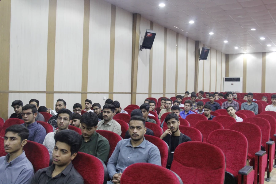 برگزاری جلسه توجهی و تبیینی ویژه دانشجویان ورودی ۱۴۰۴ در دانشگاه فرهنگیان هرمزگان 10