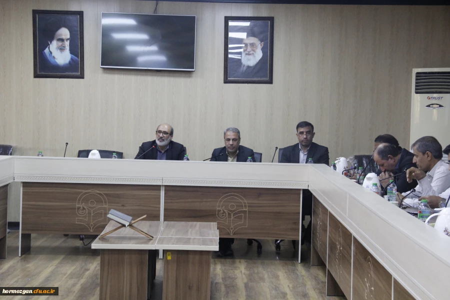 نشست شورای سرپرستان سراهای دانشجویی دانشگاه فرهنگیان هرمزگان برگزار شد 3