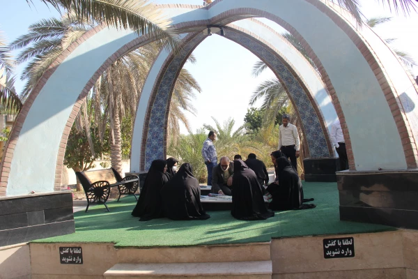 عطرافشانی از مزار شهید گمنام  6