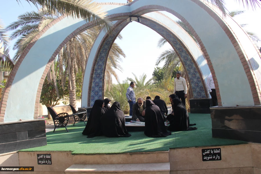 عطرافشانی از مزار شهید گمنام  6