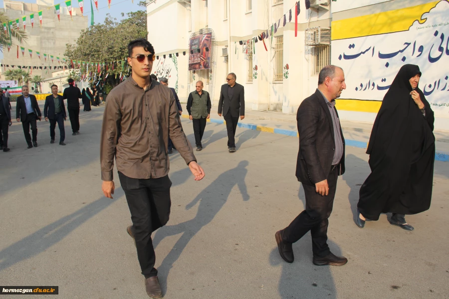 در۱۳ آذرماه، دانشگاه فرهنگیان هرمزگان ، پردیس شهید بهشتی  میزبان بوی عطر شهادت شد. 34