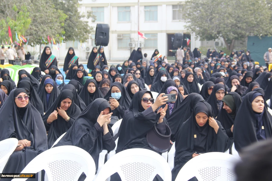 در۱۳ آذرماه، دانشگاه فرهنگیان هرمزگان ، پردیس شهید بهشتی  میزبان بوی عطر شهادت شد. 97