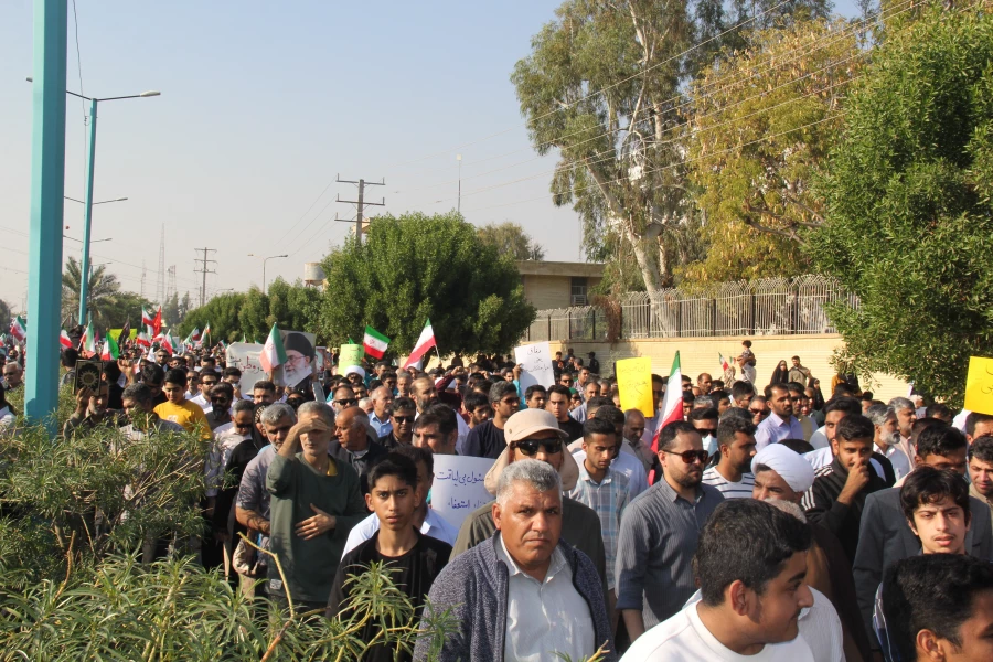 حضور مردم شریف بندرعباس و دانشگاهیان همزمان با سراسر کشور 6