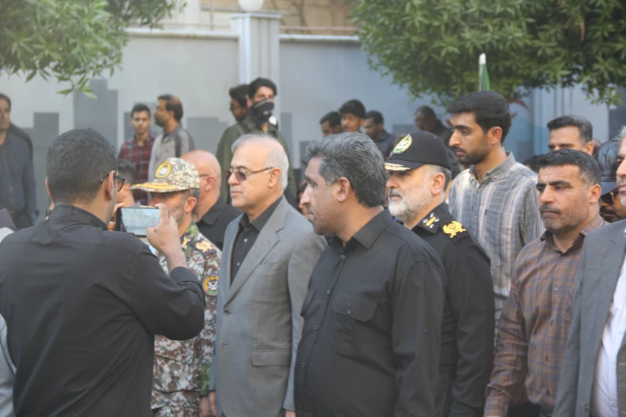 حضور مردم شریف بندرعباس و دانشگاهیان همزمان با سراسر کشور 10