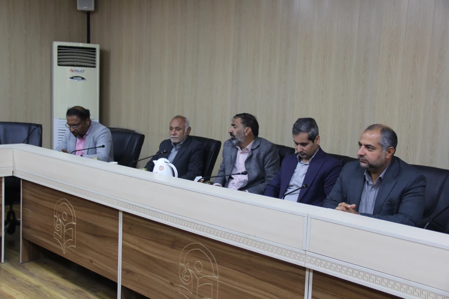 نهاد نمایندگی مقام معظم رهبری  در دانشگاه های استان  هرمزگان  با همکاری سازمان بسیج اساتید استان هرمزگان پیش اجلاس مهدویت و انقلاب اسلامی با موضوع "نقش خانواده درظهوروایجاد تمدن اسلامی با رویکرد ظرفیت های انقلاب اسلامی"  6