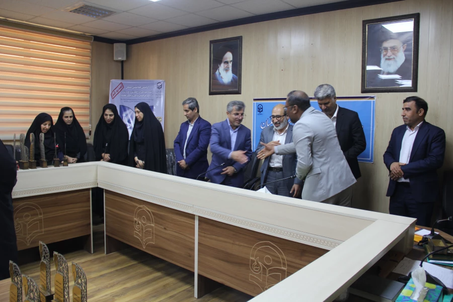آیین اختتامیه اولین همایش ملی «آینده پژوهی در آموزش و پرورش؛ ترسیم افق های نوین تربیت معلم» 33