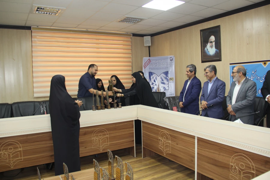 آیین اختتامیه اولین همایش ملی «آینده پژوهی در آموزش و پرورش؛ ترسیم افق های نوین تربیت معلم» 34