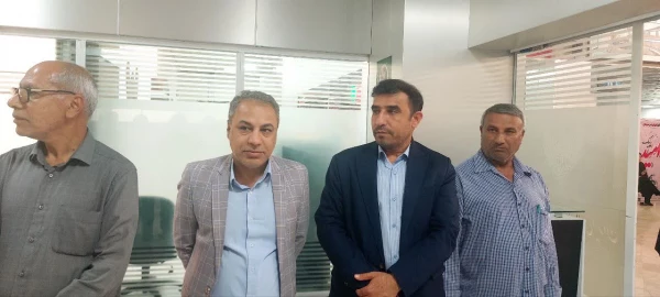   استقبال مدیران دانشگاه فرهنگیان هرمزگان از کاروان خانواده های شهدای مدرسه شجره طیبه میناب در مشهد مقدس  4